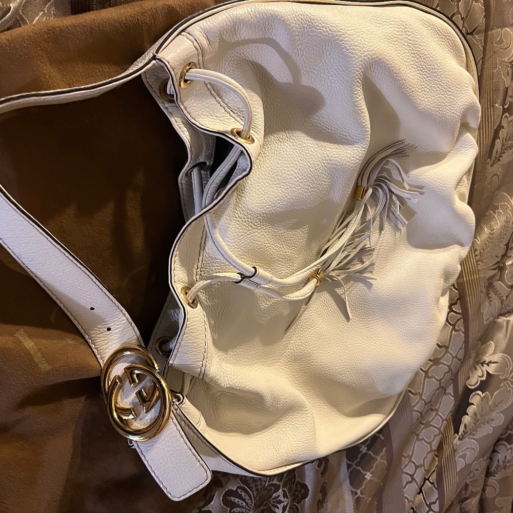 Large Gucci Cream Drawstring - Picture 2 of 9